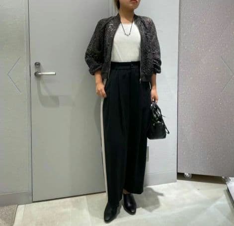 新品タグ付き♡RADIATE カットワークレースチュールブルゾン