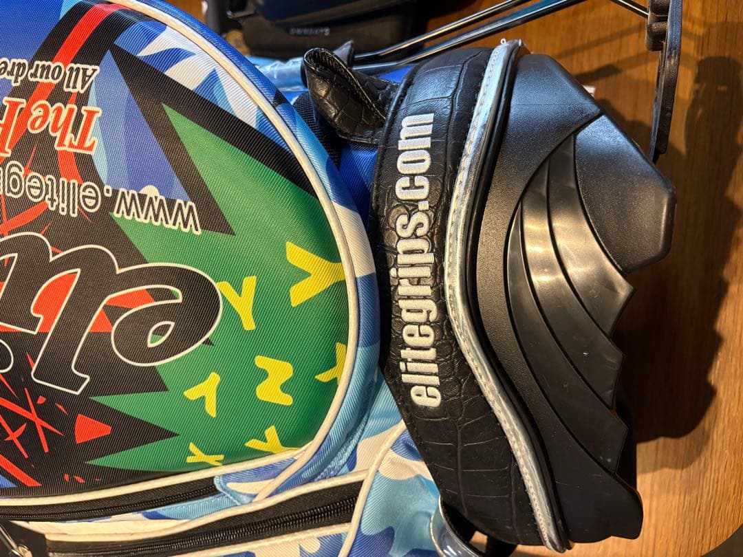 新価格！elite grips キャディバッグ　スタンドバッグ　限定版