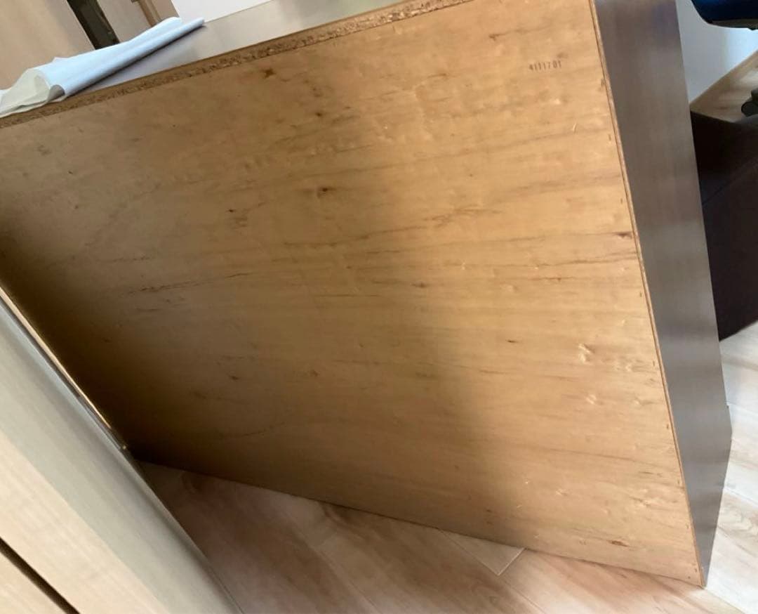 美品　高級大型サイドボード　木製キャビネット　収納容量大　ガラス扉　鏡　引き出し