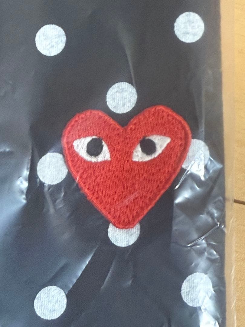 土日セールPLAY コムデギャルソン ドット柄ロンT赤ハートワッペン黒ブラックM