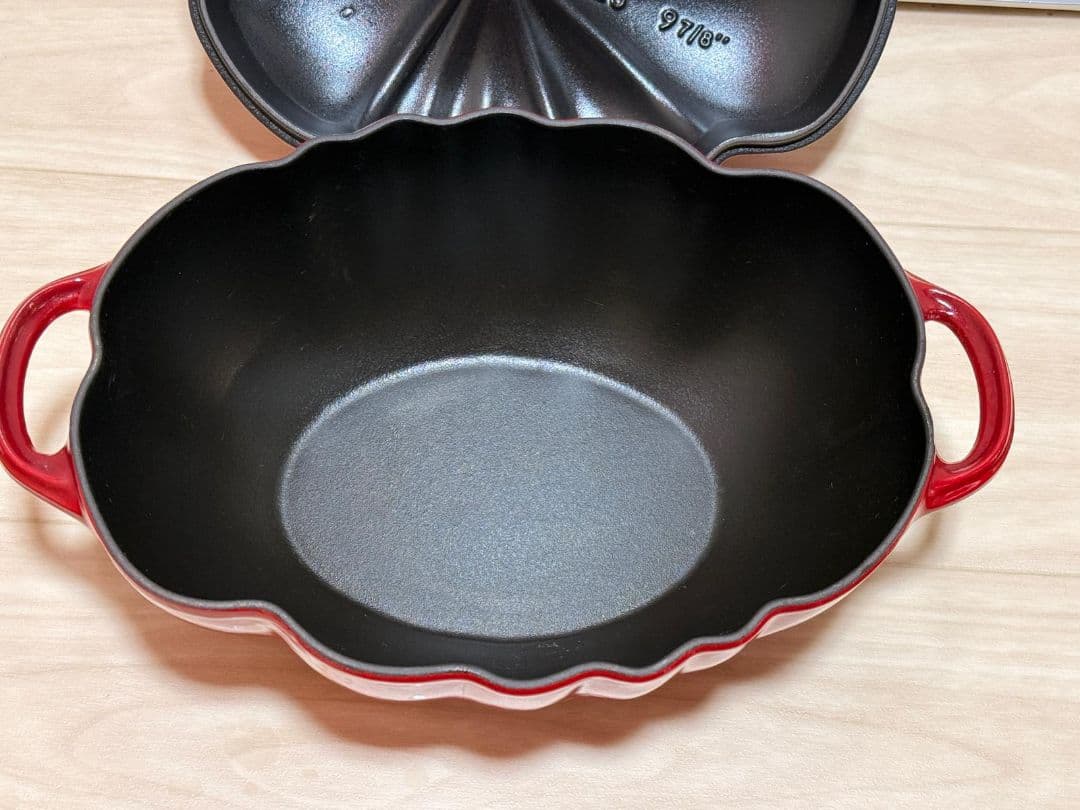 STAUB 25 97/8” ストウブ トマトココット 鋳鉄鍋