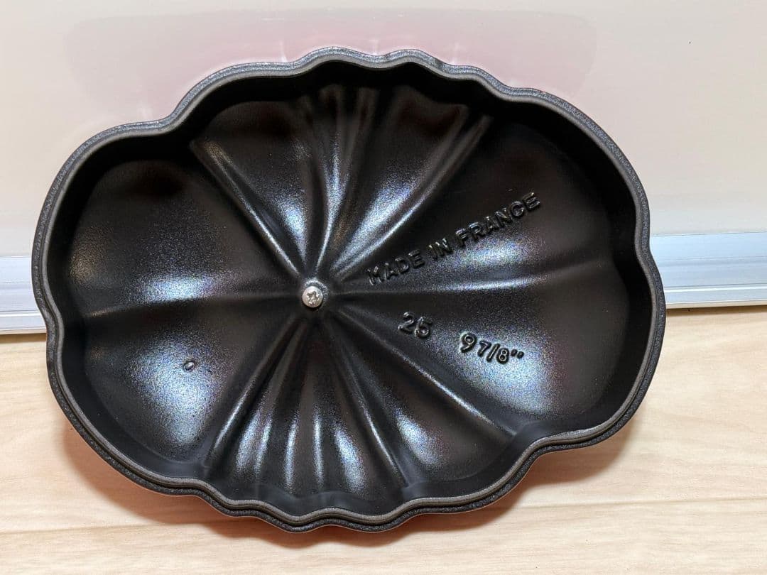 STAUB 25 97/8” ストウブ トマトココット 鋳鉄鍋