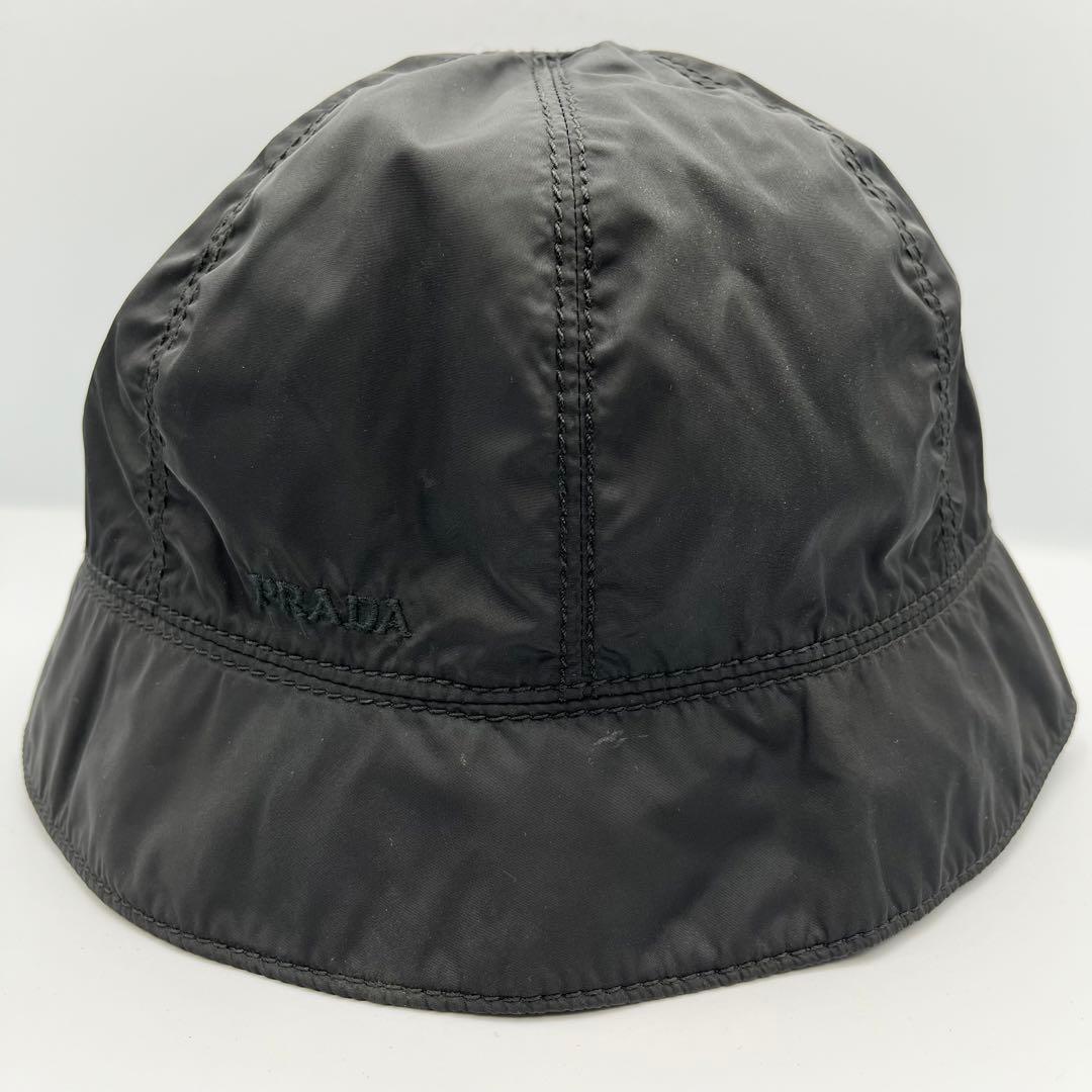 美品 プラダ バケットハット 刺繍ロゴ ナイロン ブラック Mサイズ