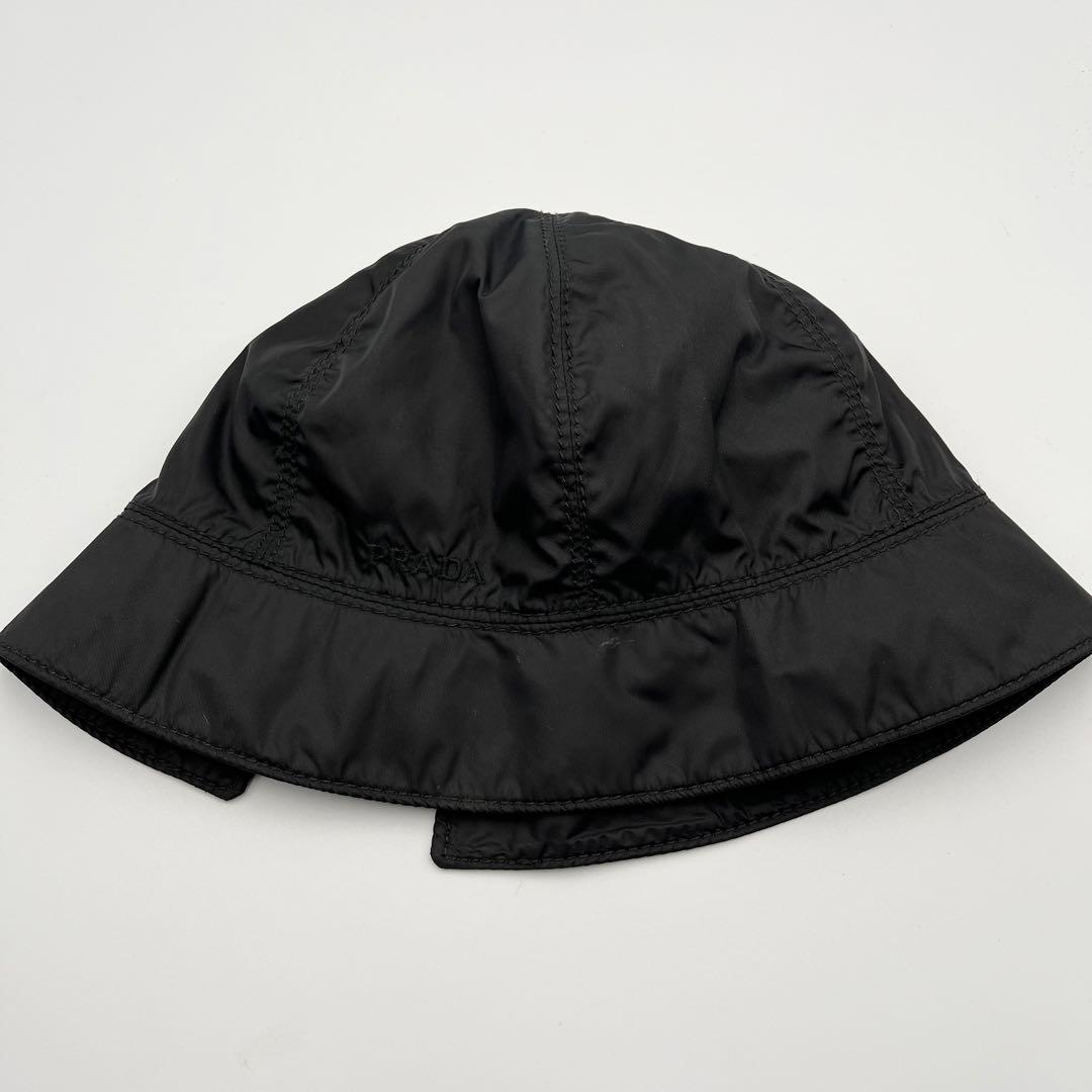 美品 プラダ バケットハット 刺繍ロゴ ナイロン ブラック Mサイズ