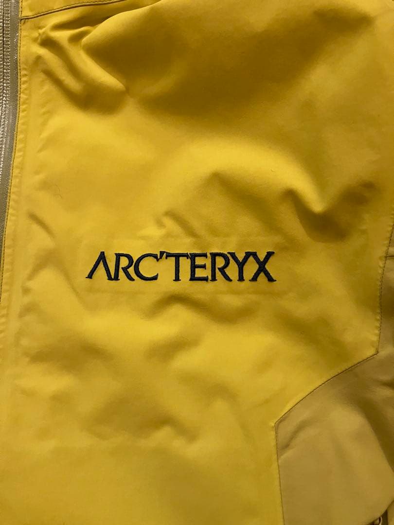 Arc'teryx Modon Jacket GORE-TEX Pro 中綿入り