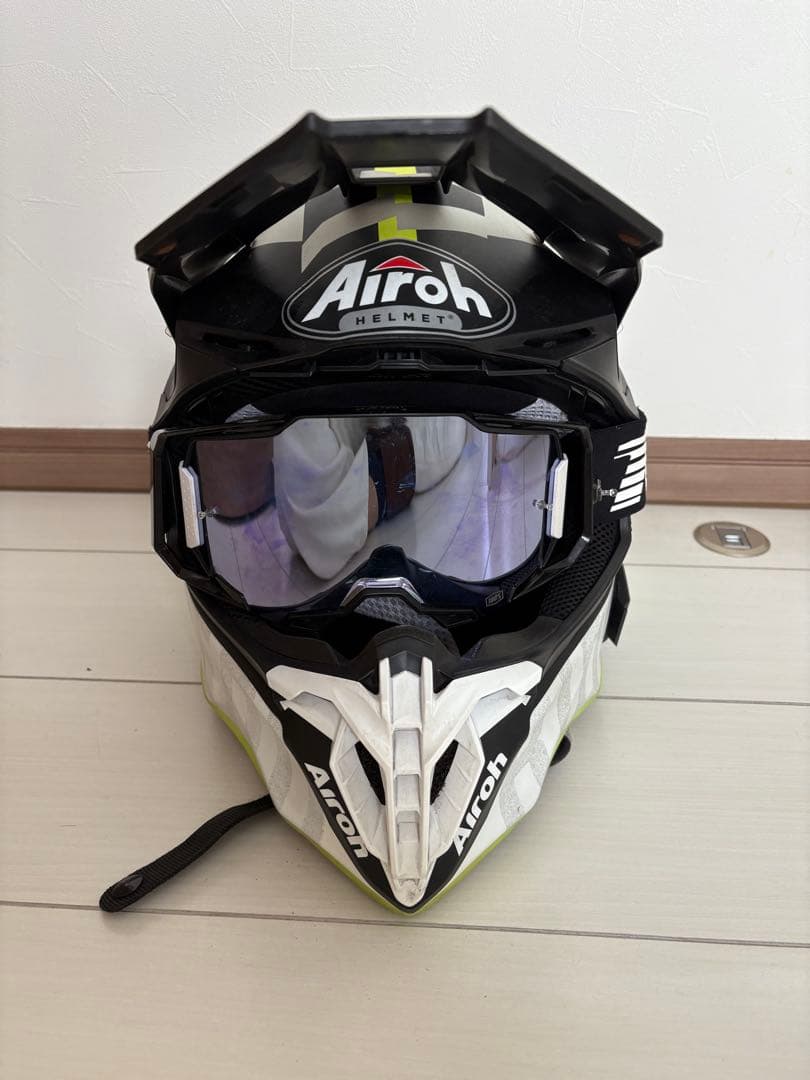 Airoh オフロードヘルメット ゴーグル付き