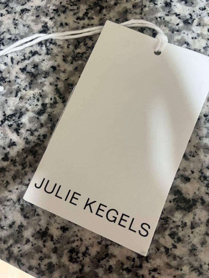 新品Julie Kegels TURTLE NECK / BLACK WHITE