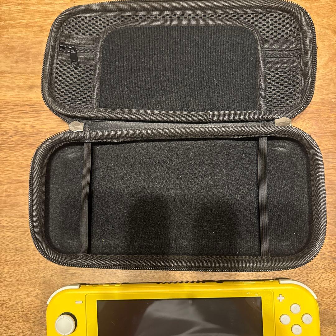 Nintendo Switch Lite イエロー 本体（美品）おまけ付き