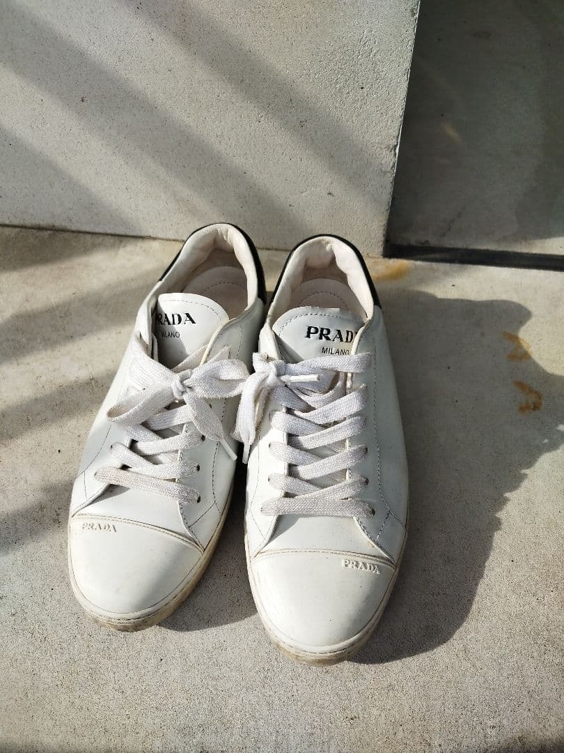PRADAのスニーカー