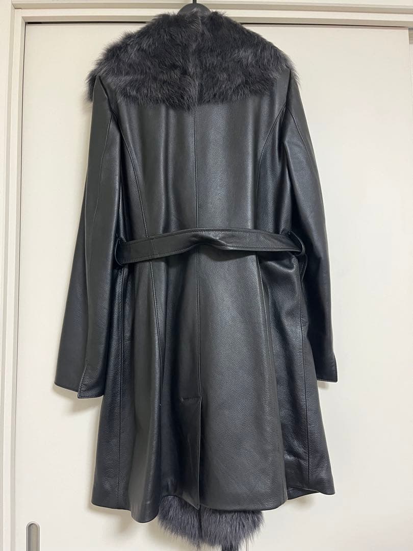 黒 レザー ファーコート