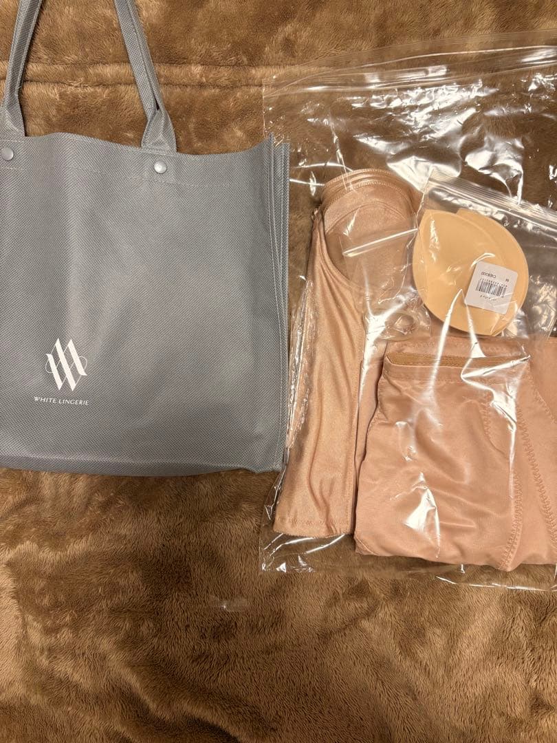 タカミブライダル　WHITE LINEN ブライダルインナー C70 ベージュ