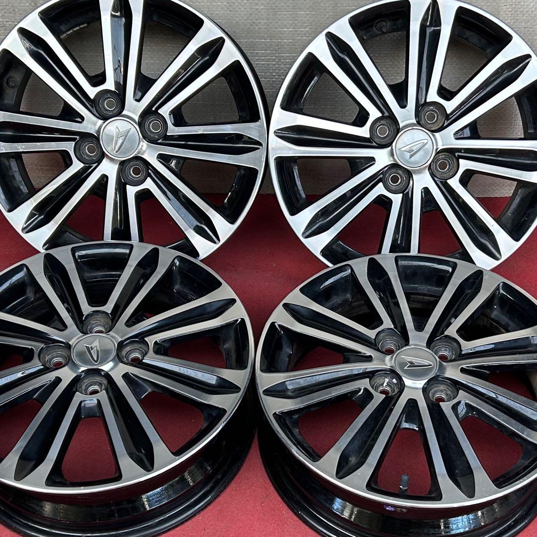 DAIHATSUダイハツ 純正 タント カスタム 15インチ×4.5J +45