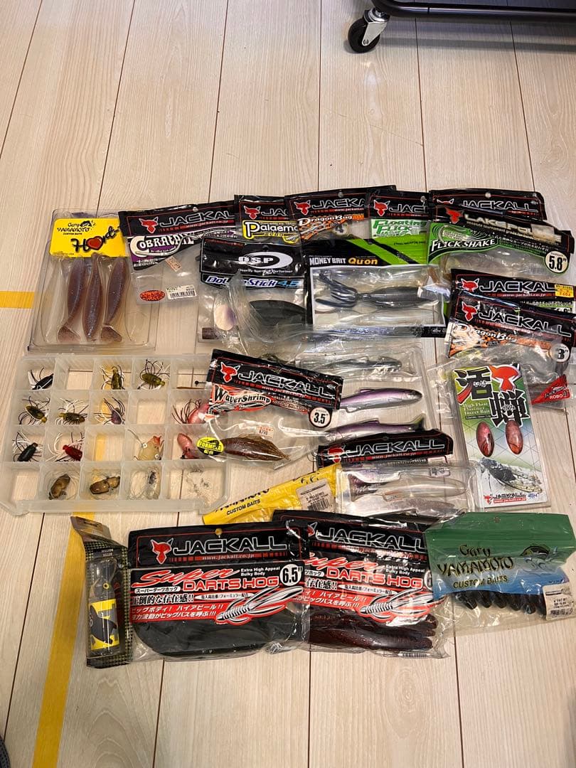 【バス釣りセット】ロッド６本・リール6台・バッカン・ウェストバック・ルアー各種