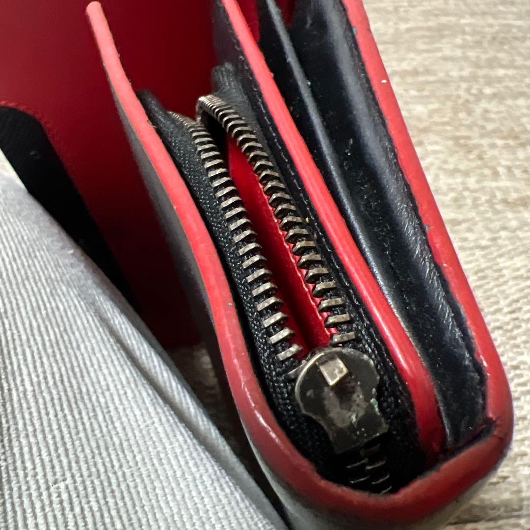 クリスチャンルブタン　財布　ストラップ付き