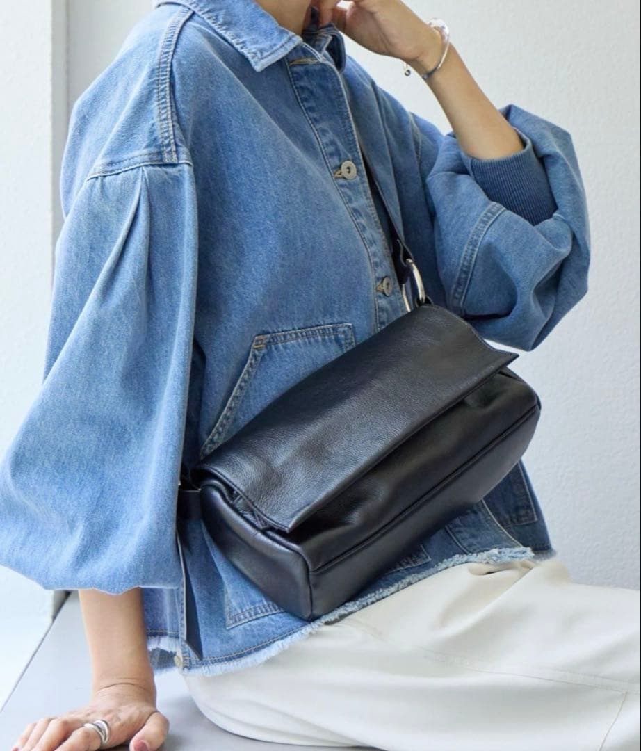 新品未使用 BEARDSLEY ボディバッグ　ショルダーバッグ