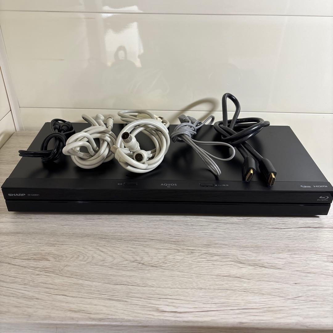 シャープ AQUOSブルーレイ 2B-C05BW1 リモコン付き
