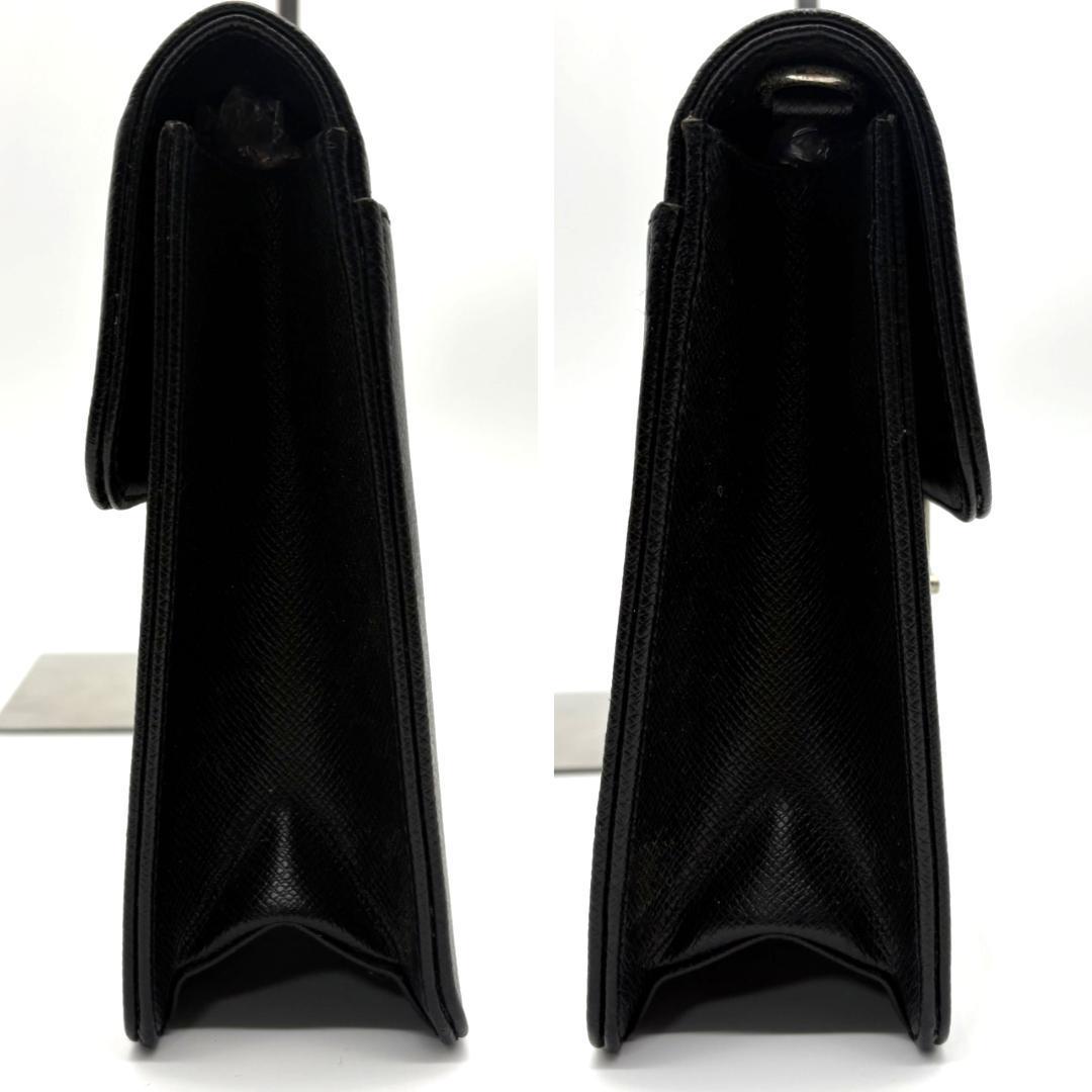 YSL　イヴサンローラン　クラッチバッグ　セカンドバッグ　ブラック　レザー　黒