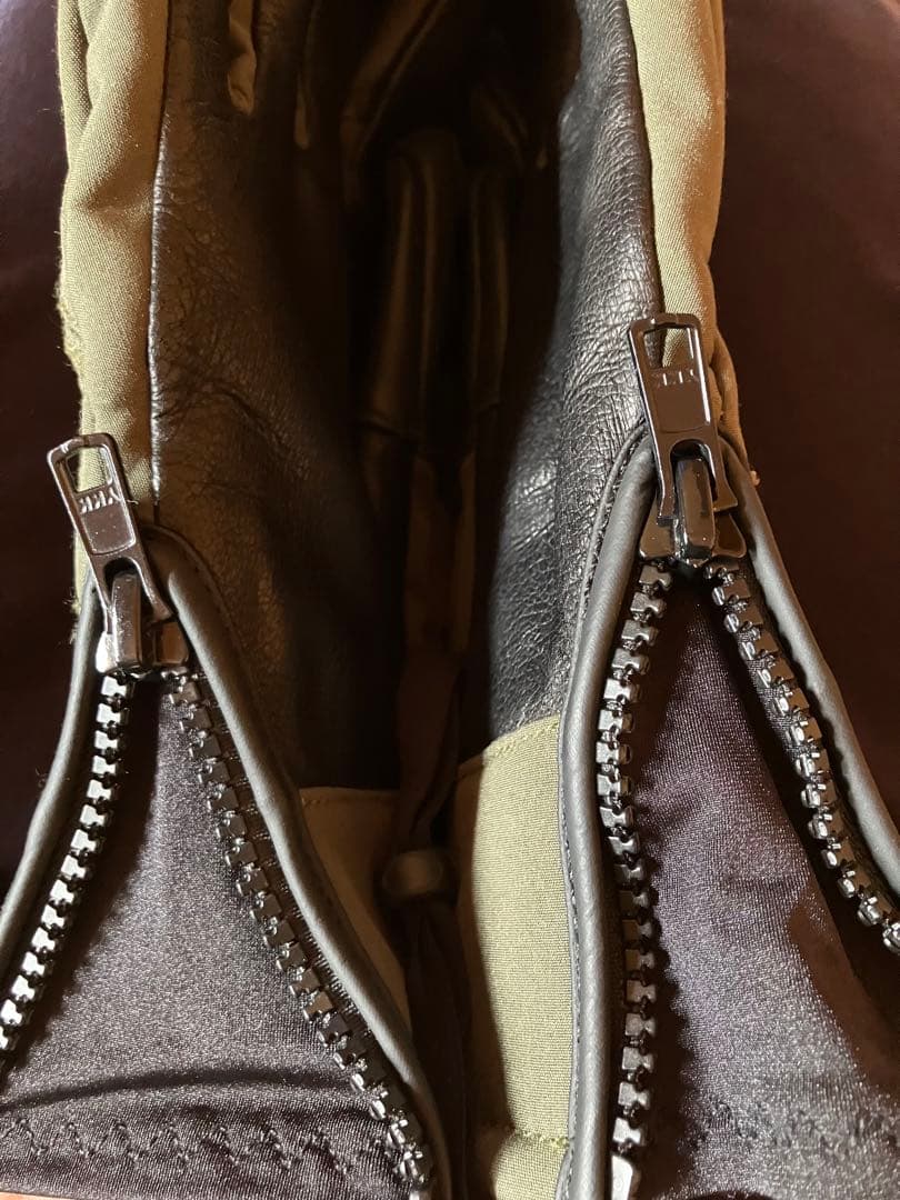 試着のみ　ak burton グローブ　スノーボード　スキー　AC26902