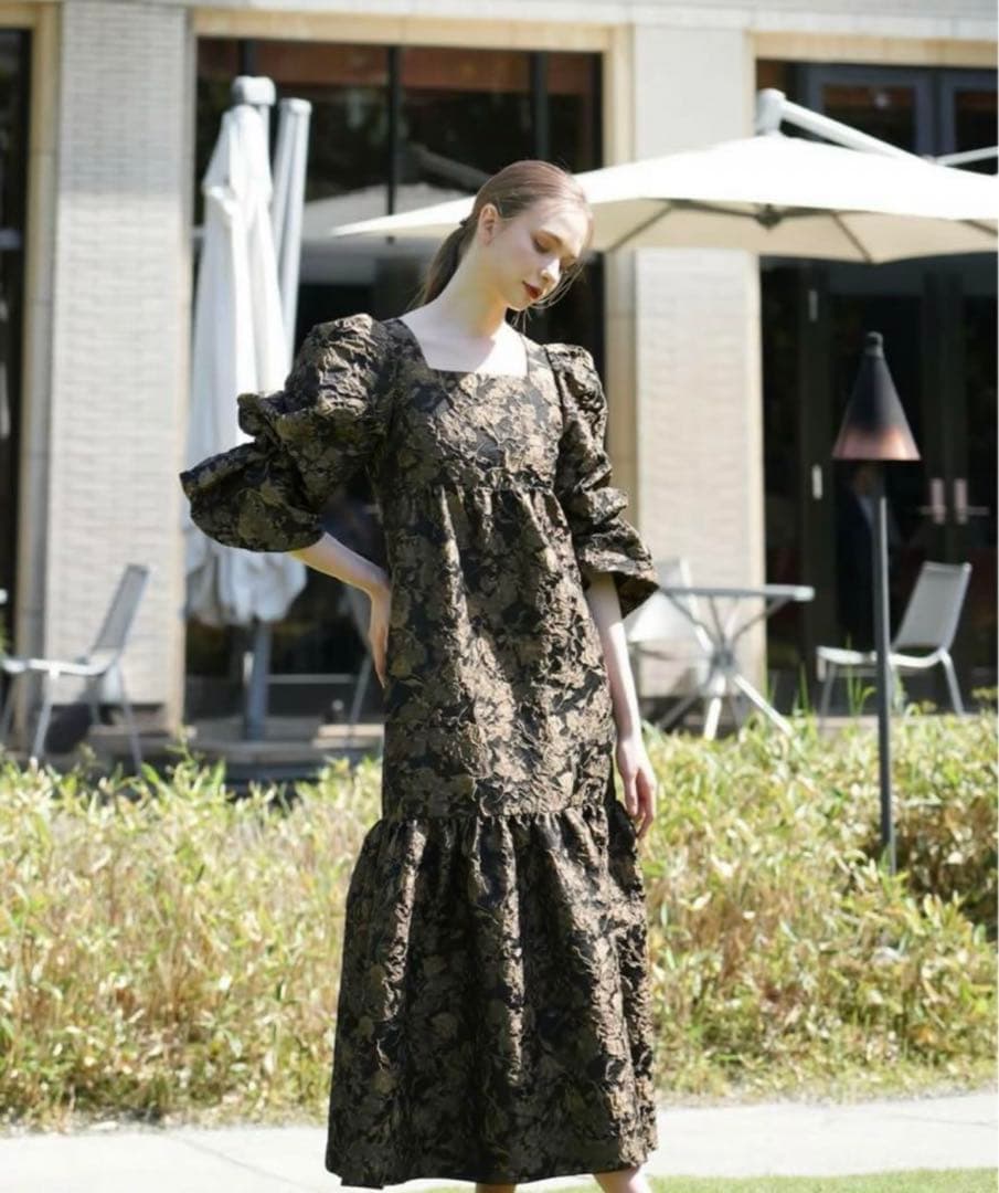 【完売・新品タグ付き】Acka jacquard volume dress