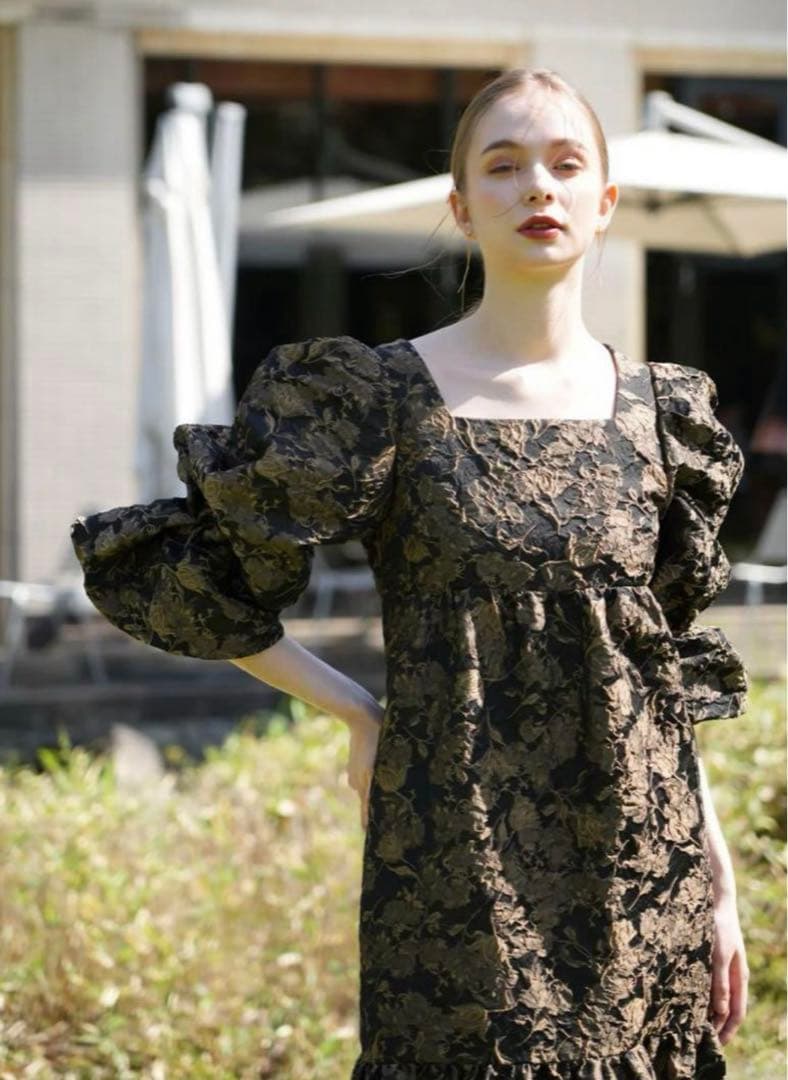 【完売・新品タグ付き】Acka jacquard volume dress