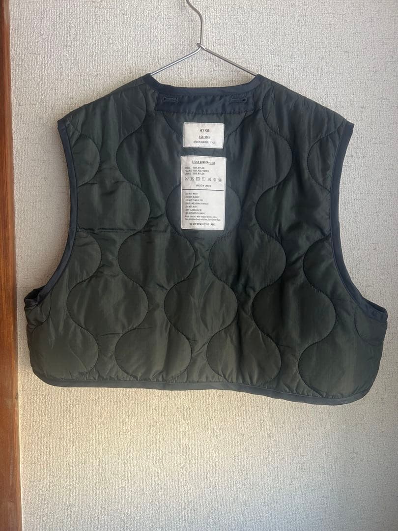 s*様 HYKE QUILTED CROPPED VEST オリーブ