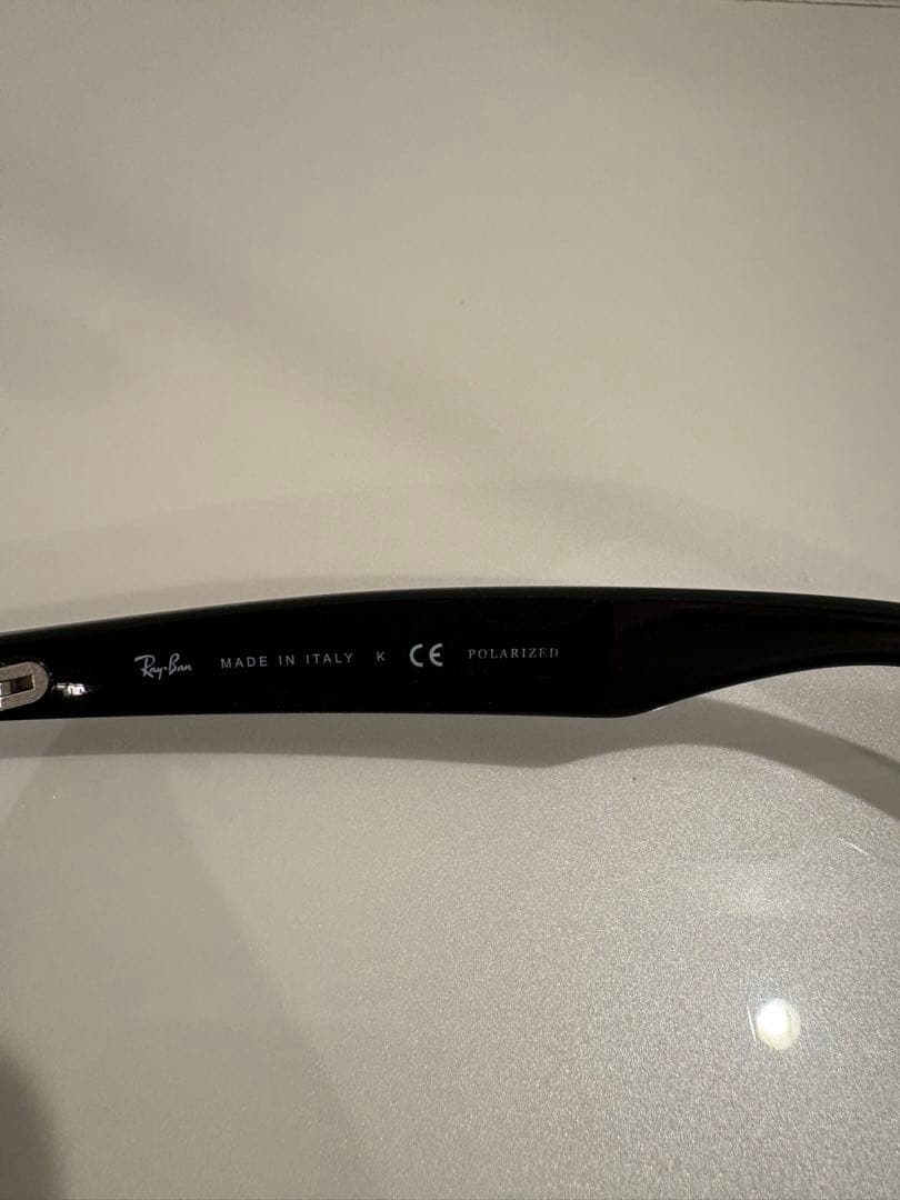 レイバン偏光レンズウェイファーラー　Ray Ban RB2132F