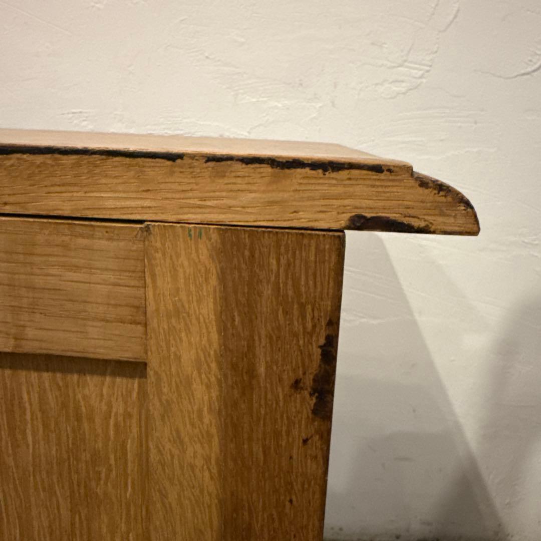 ヴィンテージ　木製サイドテーブル　扉収納付き　2