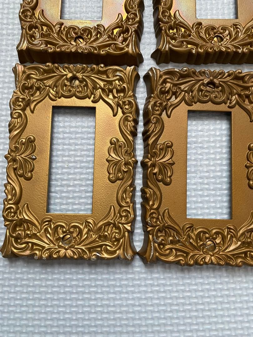 g*y様 アンティーク　コンセントカバー　三つ口