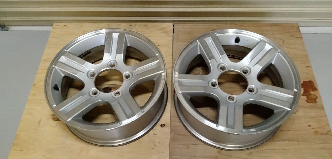 ジムニー　純正アルミホイール　①フロント