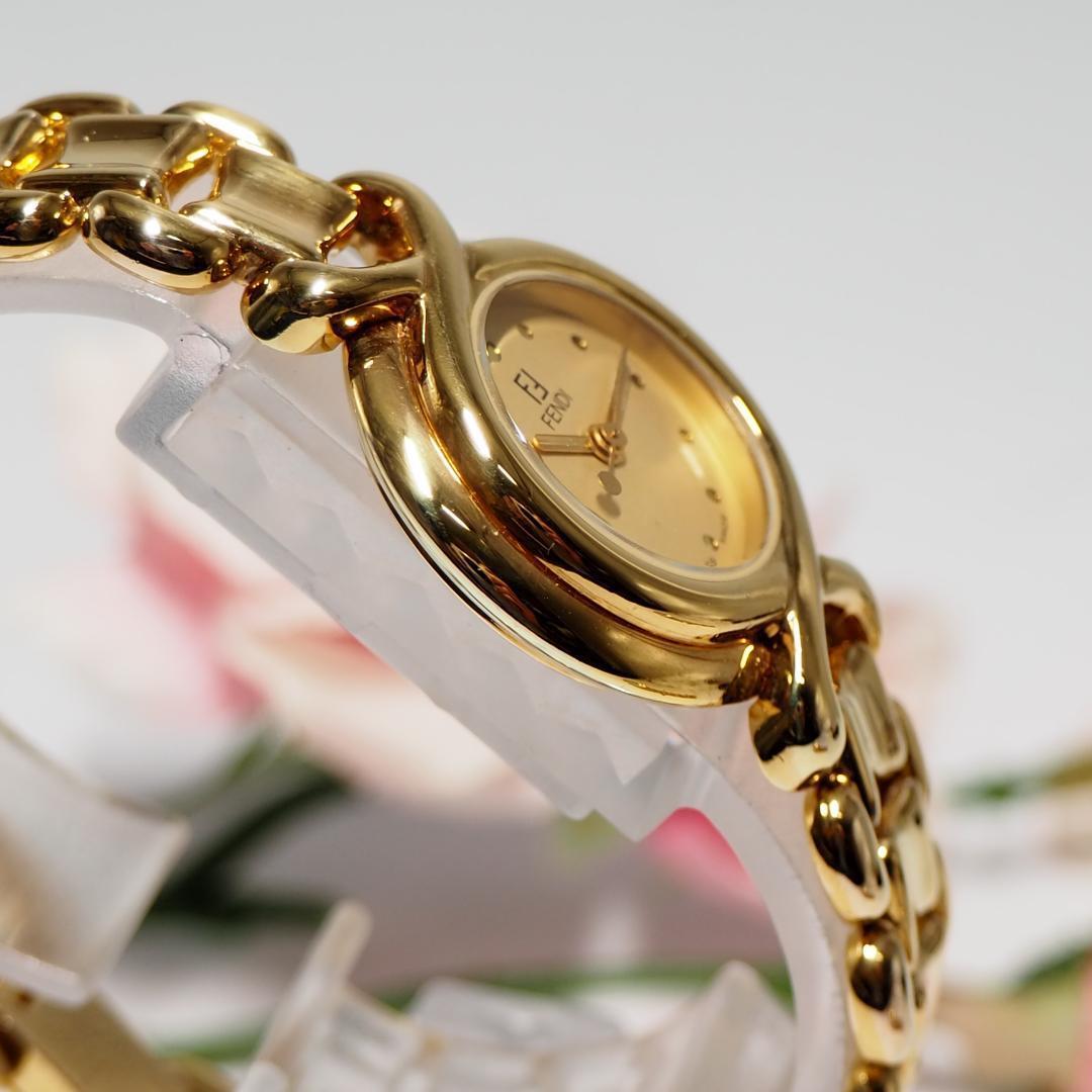 美品 フェンディ FENDI 700L ゴールド文字盤 腕時計 H156