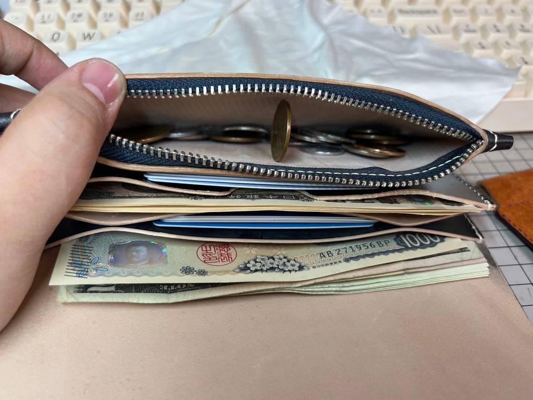 トラッカーウォレット 新喜皮革製 コードバン 蝋引き　ハンドメイド