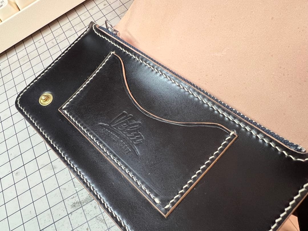 トラッカーウォレット 新喜皮革製 コードバン 蝋引き　ハンドメイド