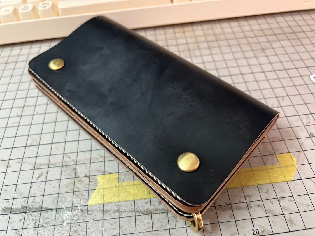 トラッカーウォレット 新喜皮革製 コードバン 蝋引き　ハンドメイド