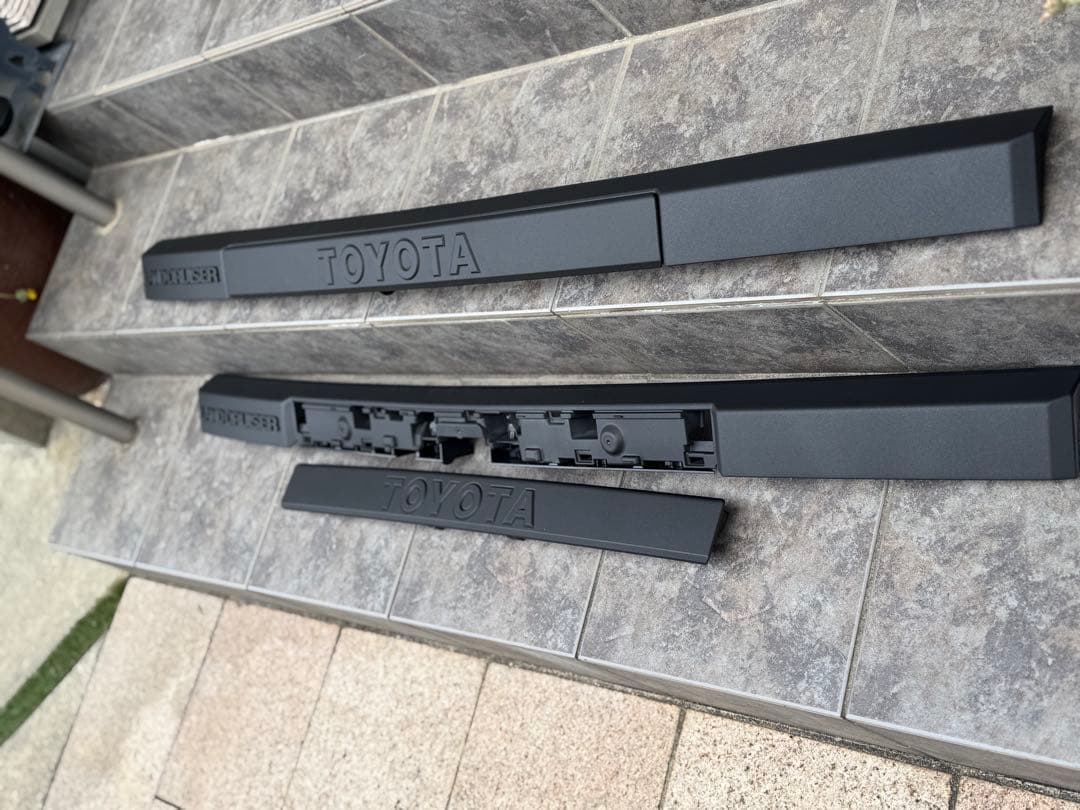 ①ランドクルーザー　250 グリル　ラプターライナー塗装フルセット