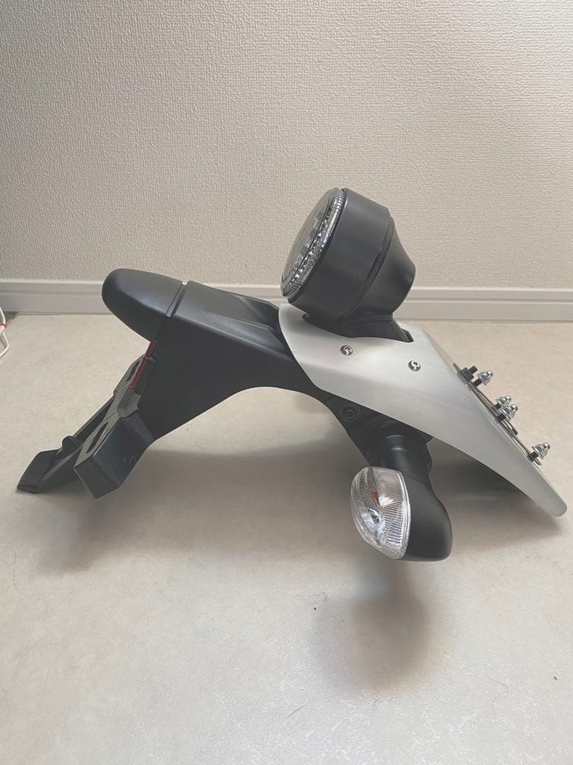 XSR900 リアフェンダー