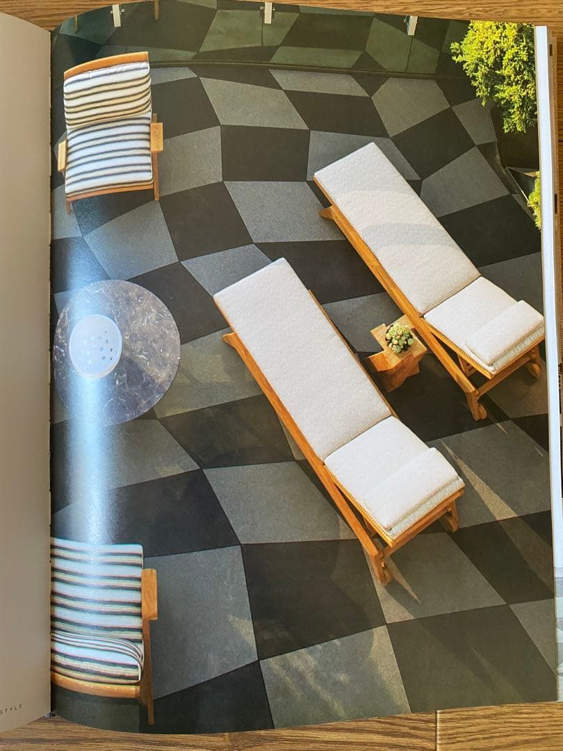 KELLY WEARSTLER EVOCATIVE STYLE アート写真集