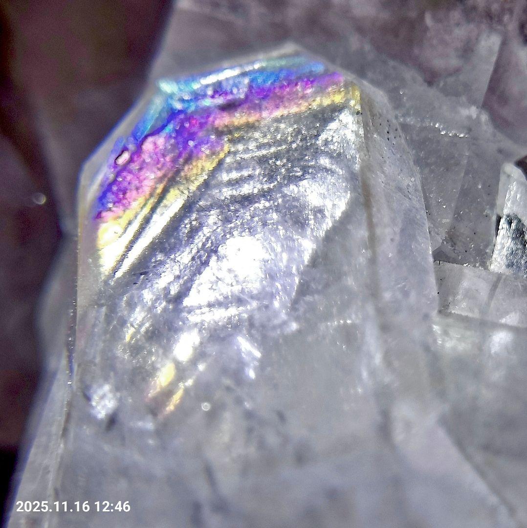 最高品質 ブラジル コリント産 水晶クラスター 159g 虹多数 グラデーション