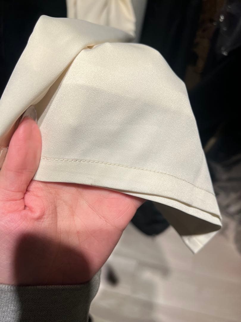 ウェディングドレス　パンツドレス