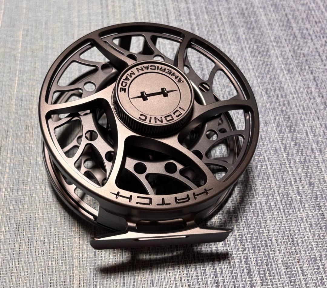 リール Hatch Iconic 7 Plus Gray/Black Mid