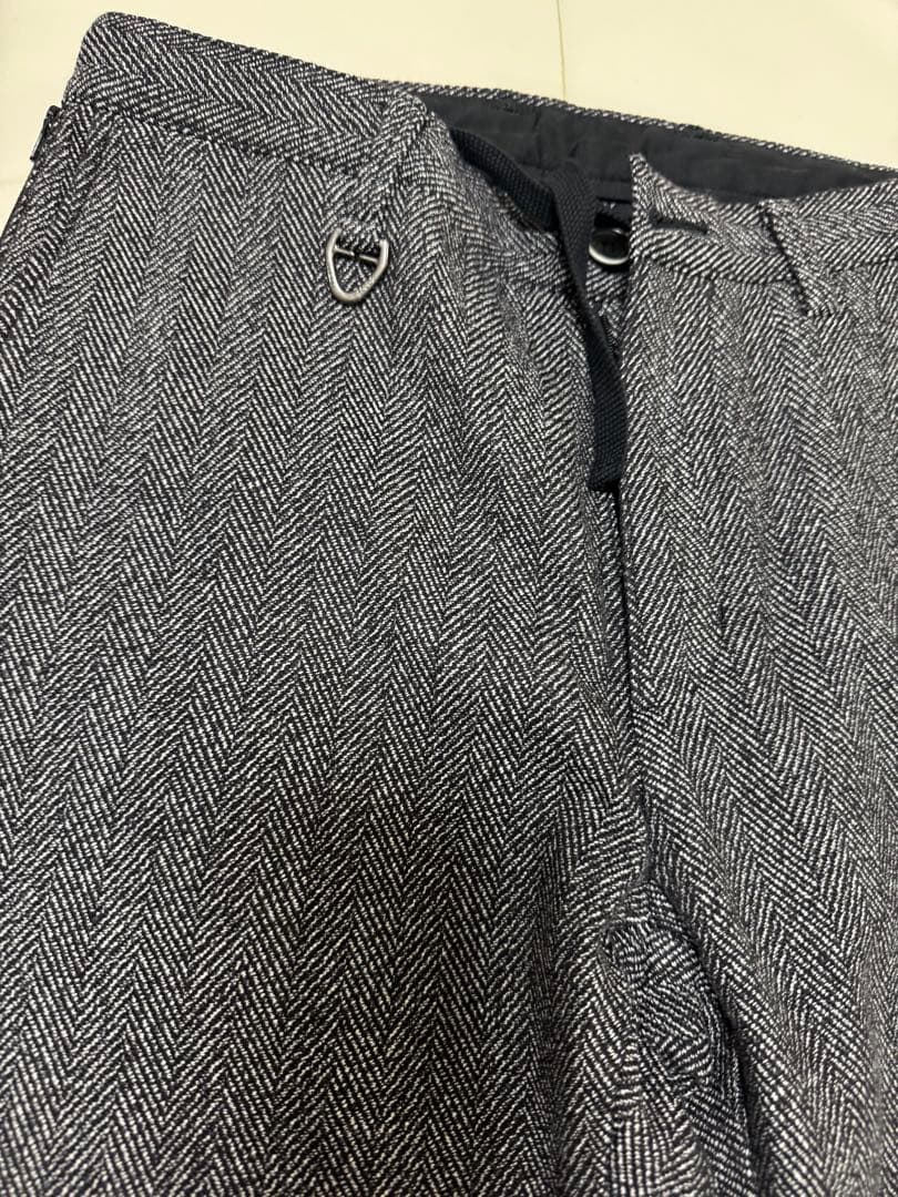 未使用品　SOLIDO スリムフィットパンツ ヘリンボーン柄 黒、グレー2本組