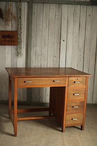 古い木製の片袖机　引き出し5杯　ワークデスク