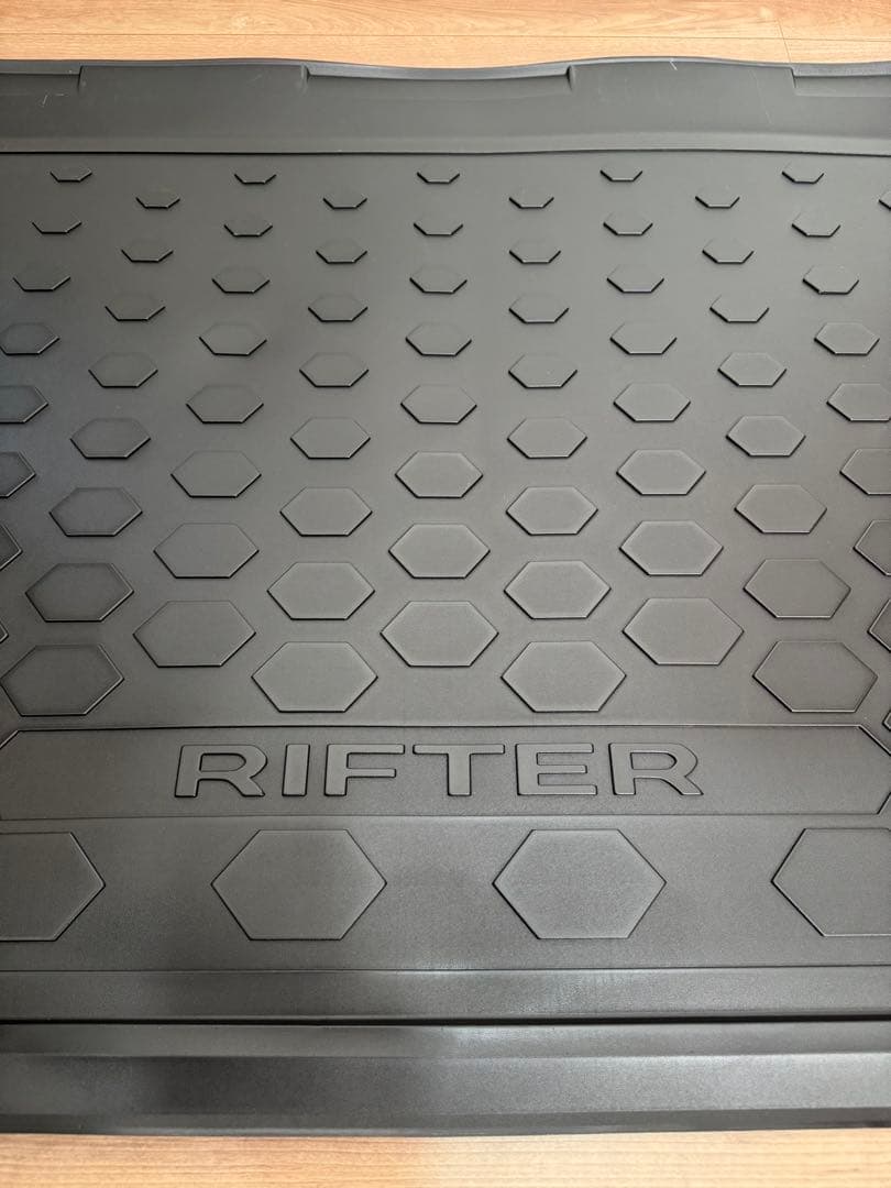 Peugeot Rifter プジョー リフター　純正ラゲッジトレー