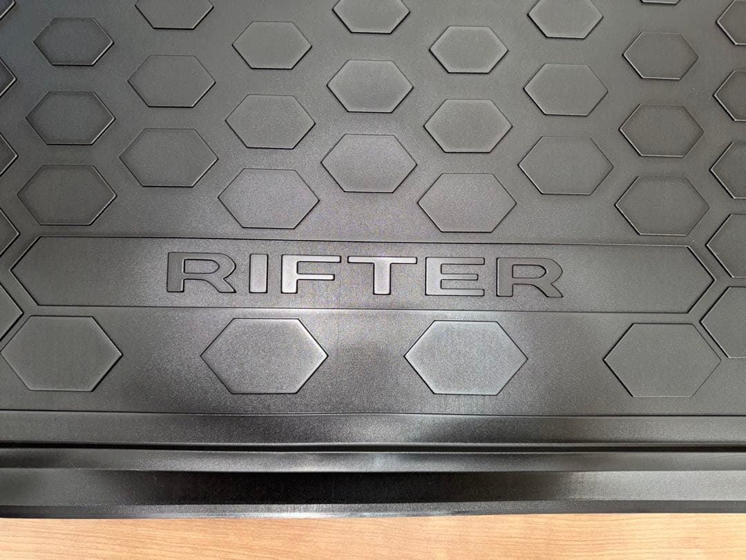 Peugeot Rifter プジョー リフター　純正ラゲッジトレー