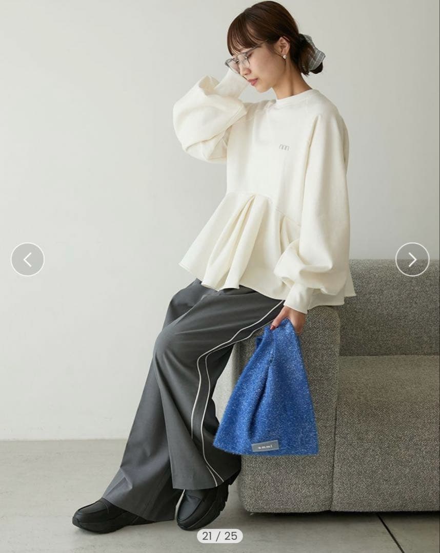 emmi ペプラムラメ裏毛プルオーバー