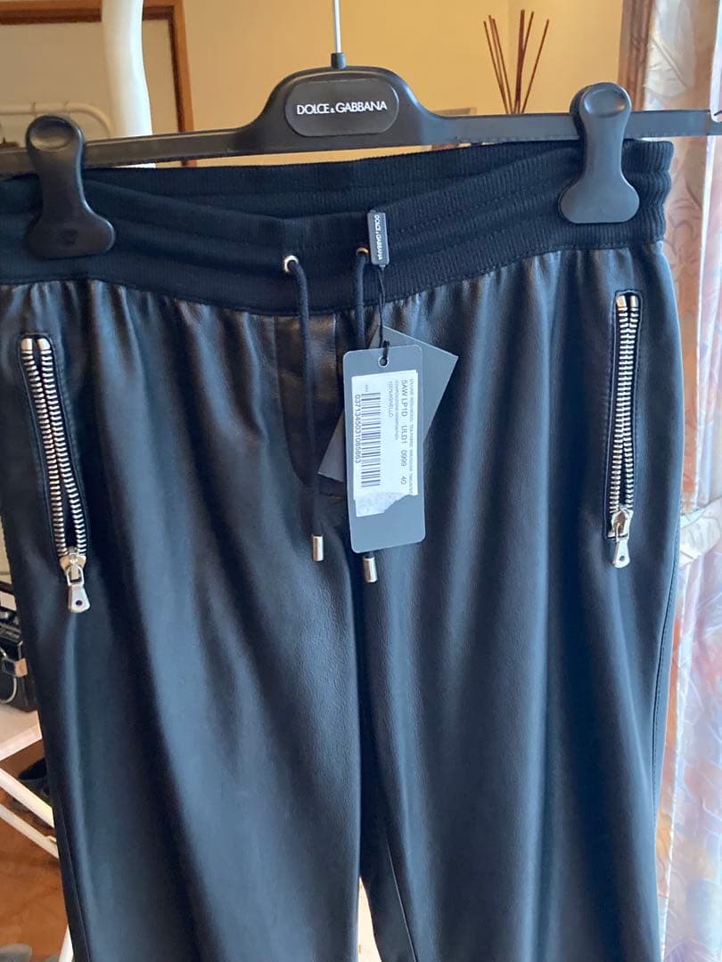 DOLCHE&GABBANA新品タグ付BLACKレザージョガーパンツmen's可