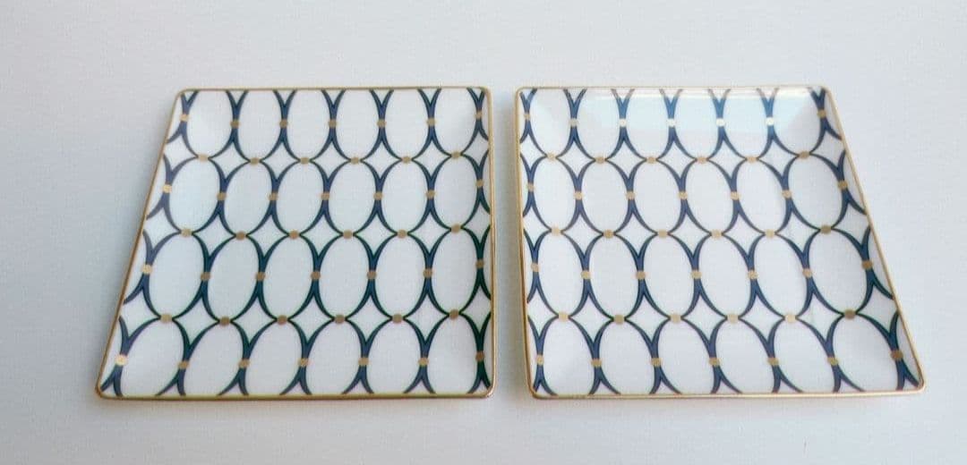 ウェッジウッド　ルネッサンス ゴールド スクエア トレイ　2枚