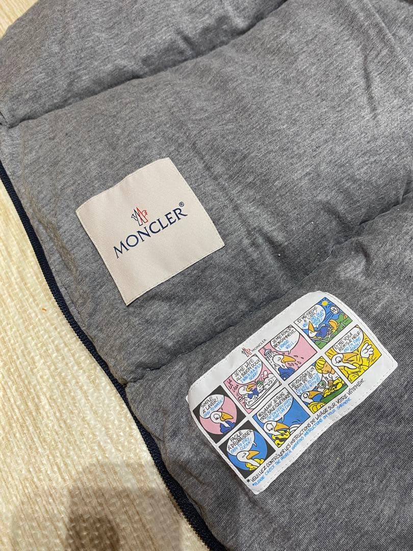 Moncler ネイビー ダウン　おくるみ