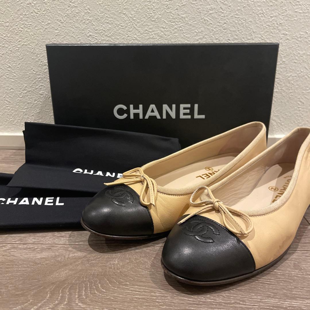 CHANEL フラットシューズ ベージュ・黒
