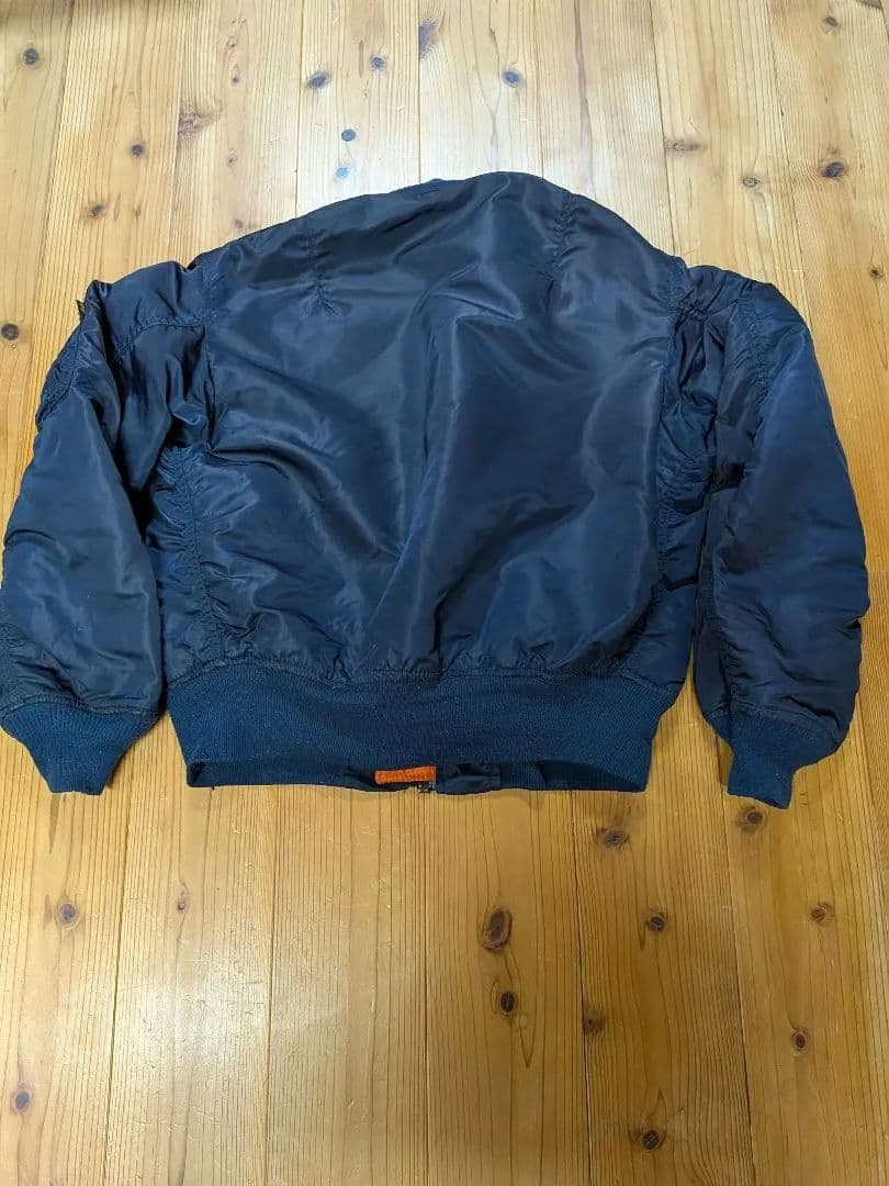 MA-1 ALPHA INDUSTRIES社製　MIL-J-82790J