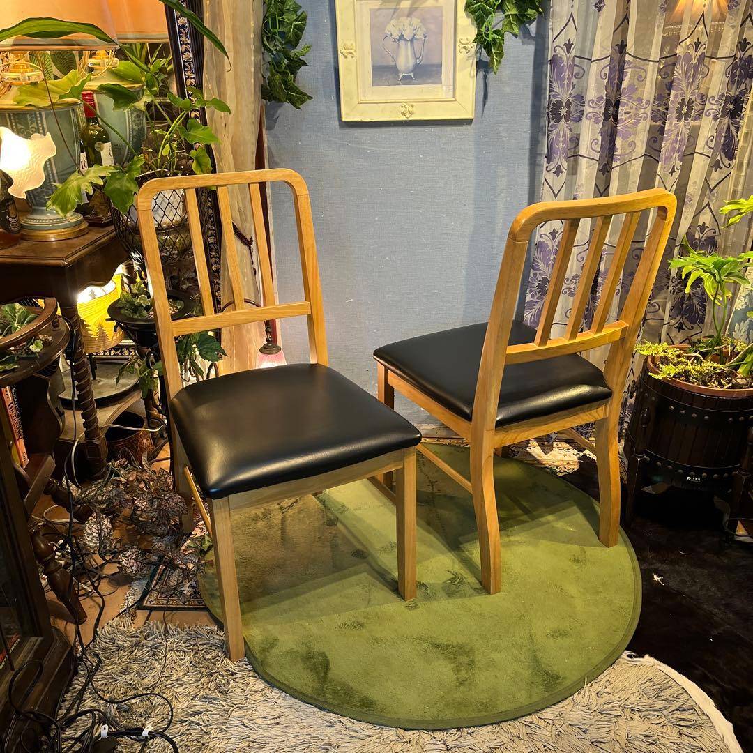 リュウ 　Sale 美品　２脚セット　北欧スタイル　ブラックレザー　チェア